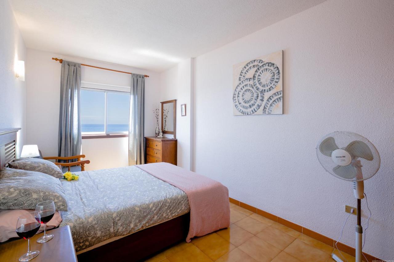 Front Line Ocean View 2Bed Wi-Fi Your Holiday Home Пуэрто-де-Сантьяго Экстерьер фото